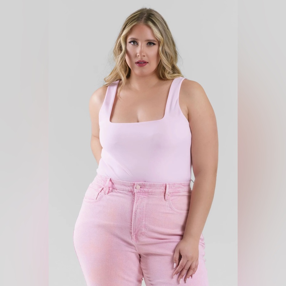 NWT Good American Bodysuit in Rose Quartz